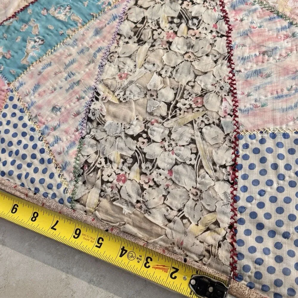 Vintage Abstract patchwork quilt Blue Pink Yellow Red Green Thin 69”x80” Read
